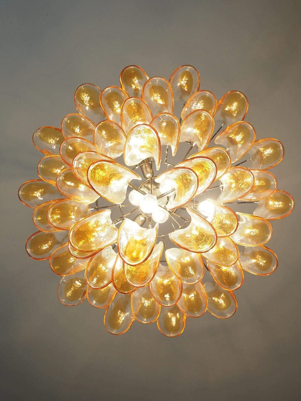 Murano Chandelier – 53 petals – Amber