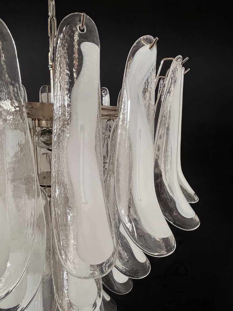 Murano Chandelier – 52 petals – White