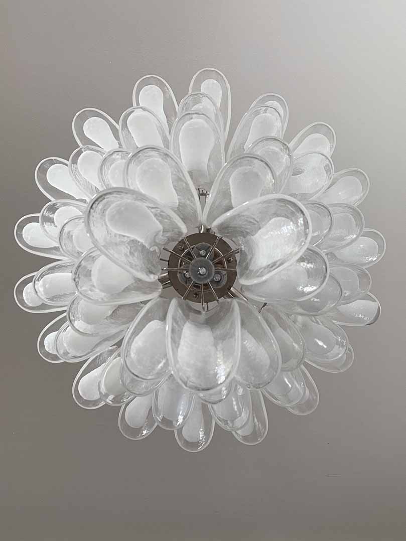Murano Chandelier – 52 petals – White