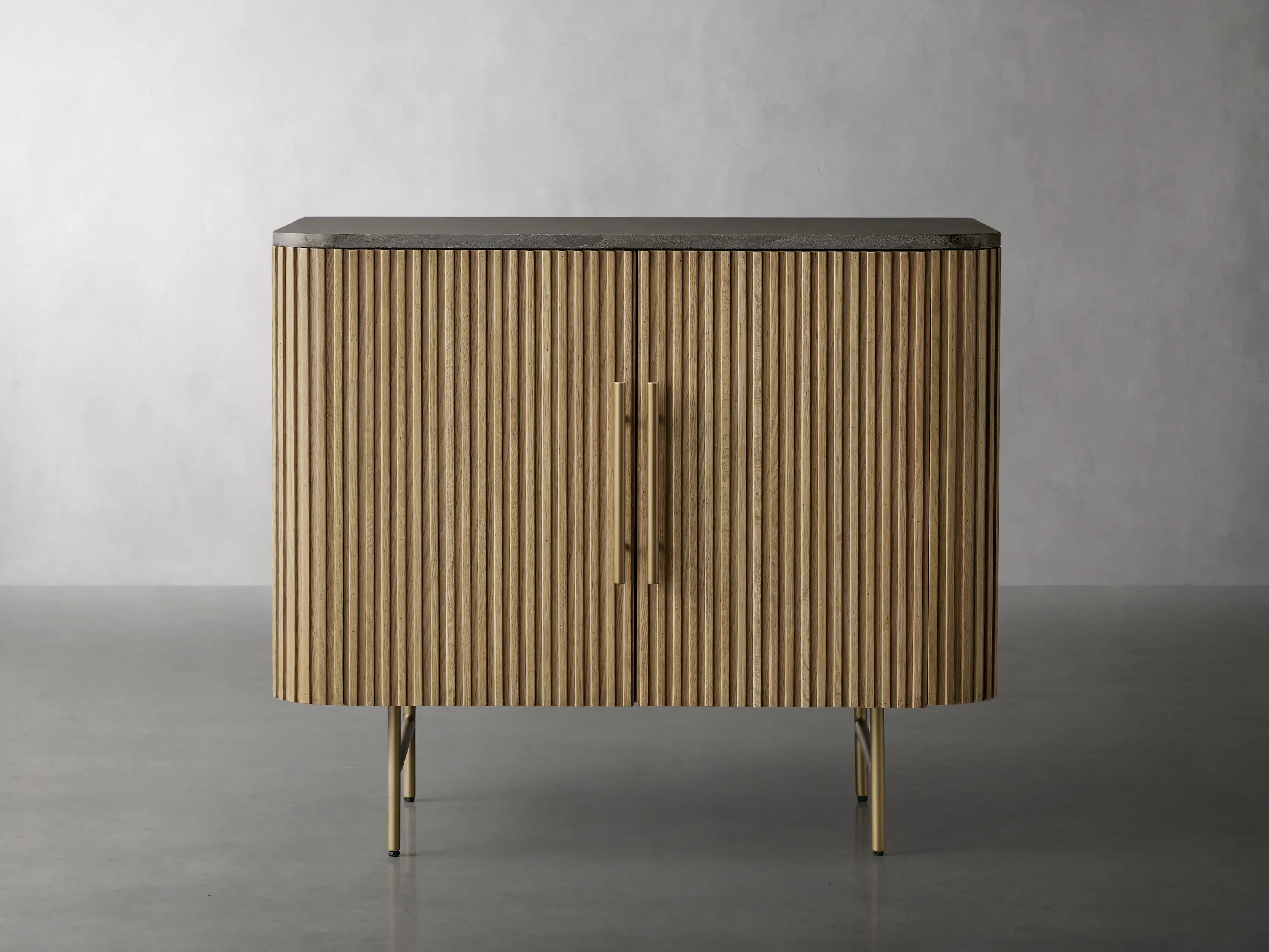 Finnley Hall Chest