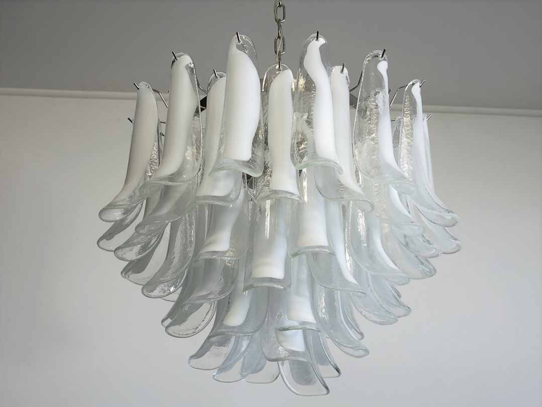 Murano Chandelier – 53 petals – White