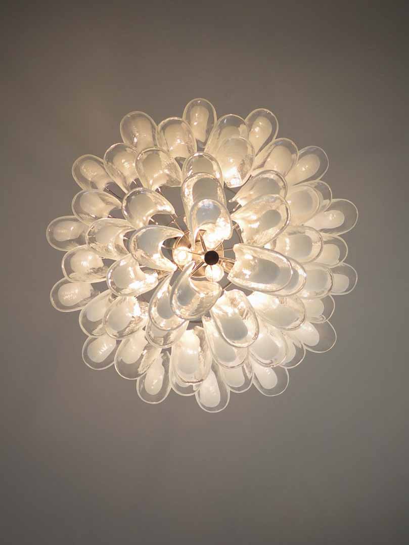 Murano Chandelier – 53 petals – White