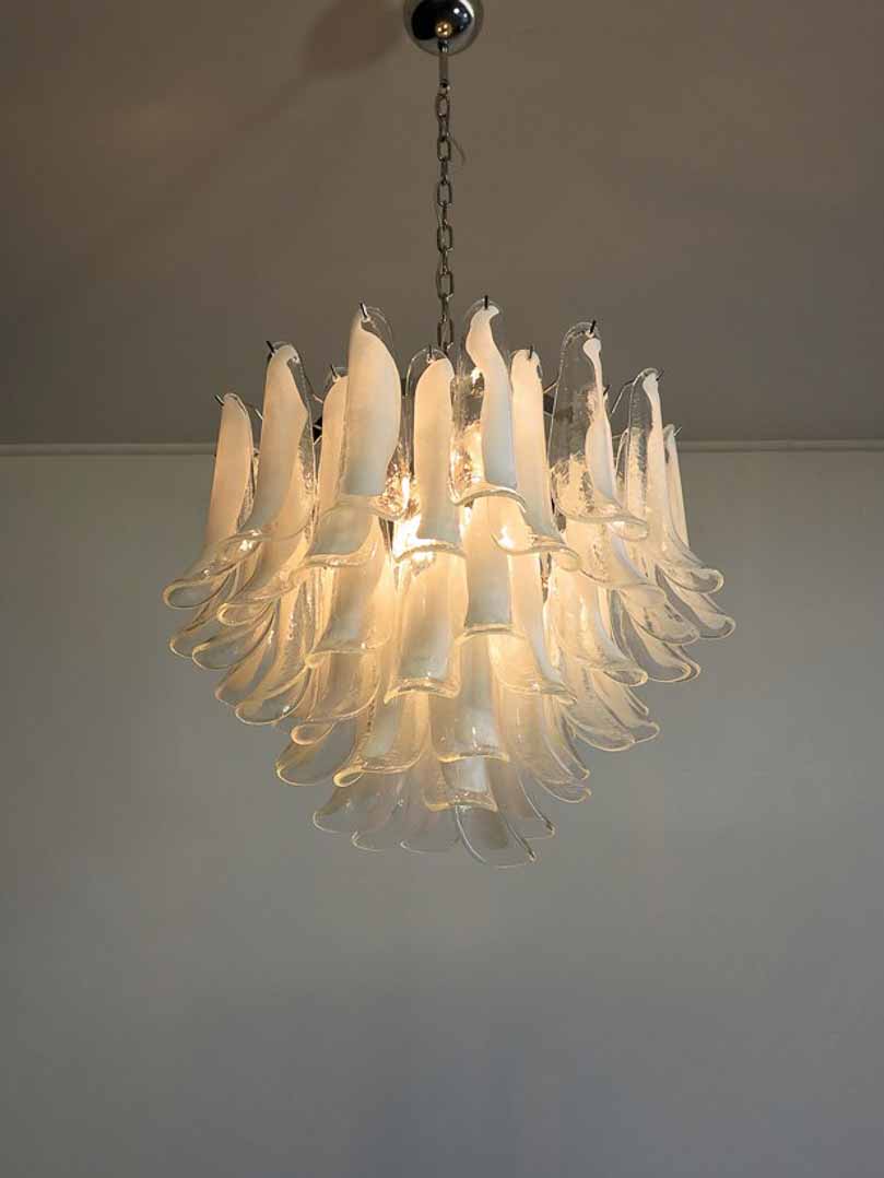 Murano Chandelier – 53 petals – White