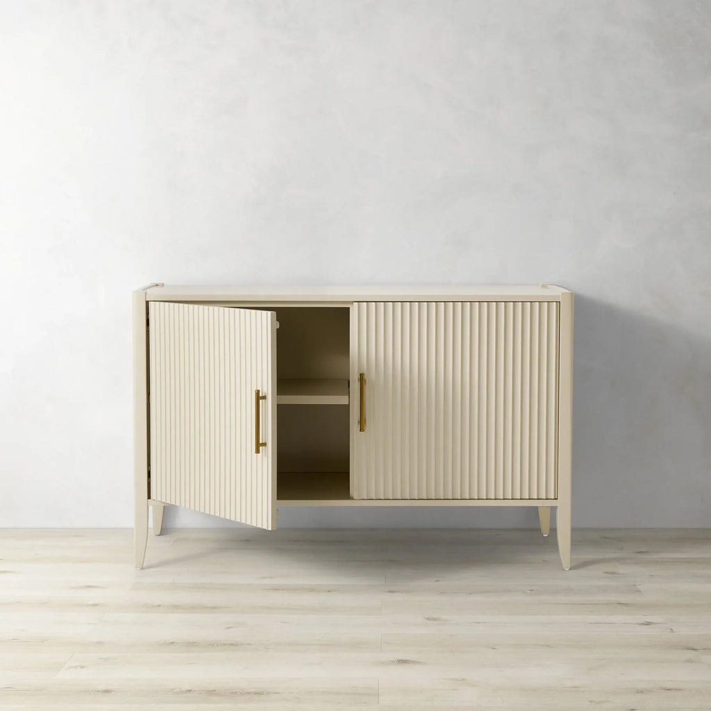 Louis Media Console