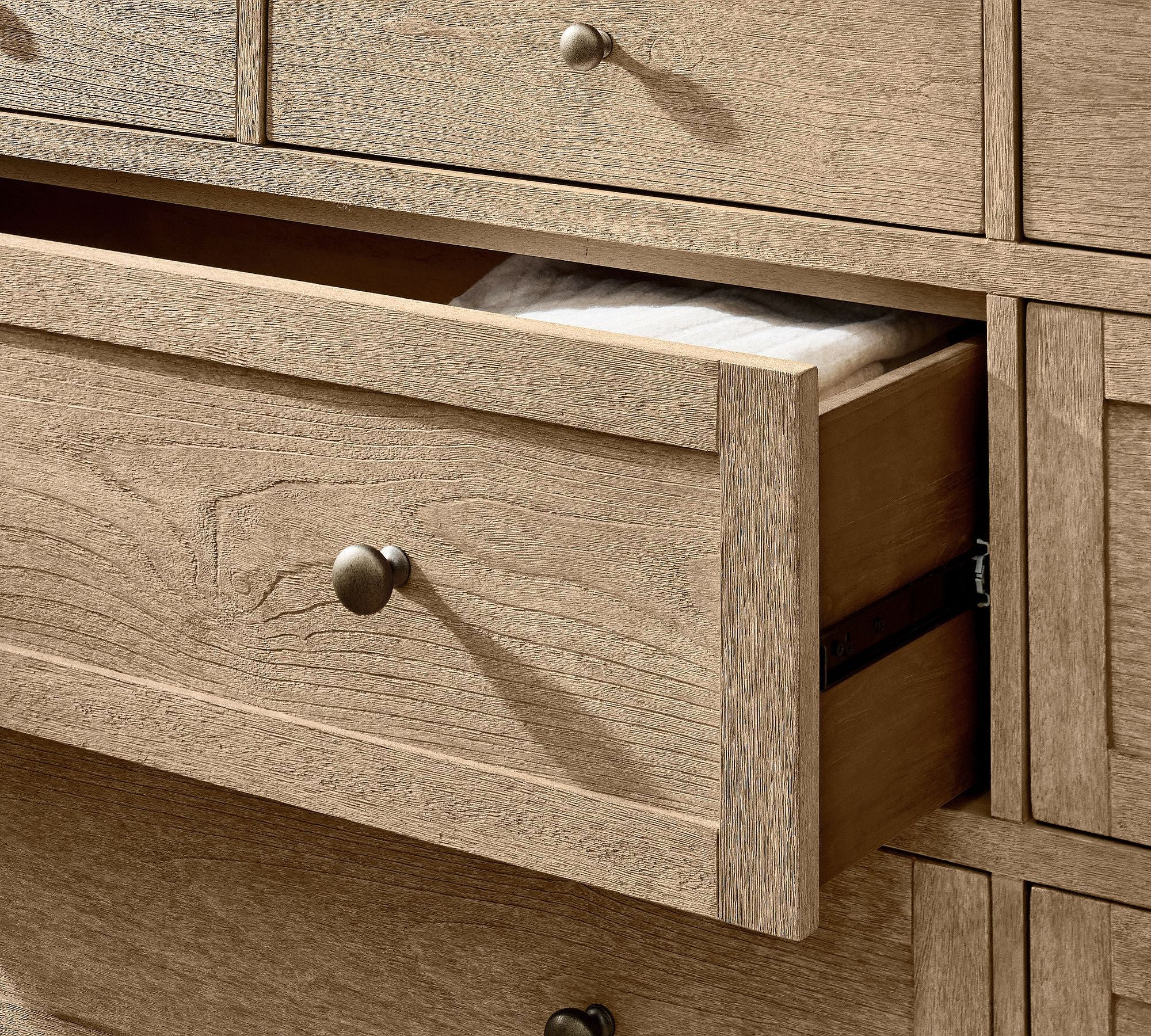 Sausalito 8-Drawer Dresser 76"