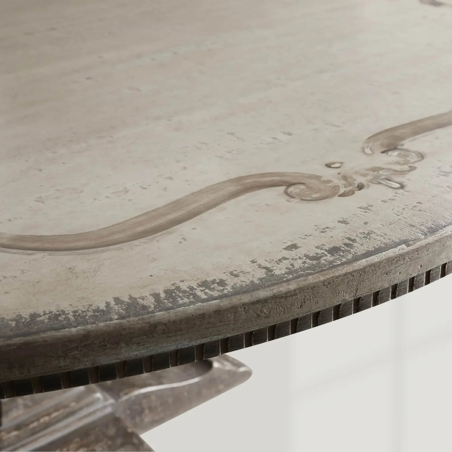 Seraphina Hand-Painted Round Pedestal Dining Table
